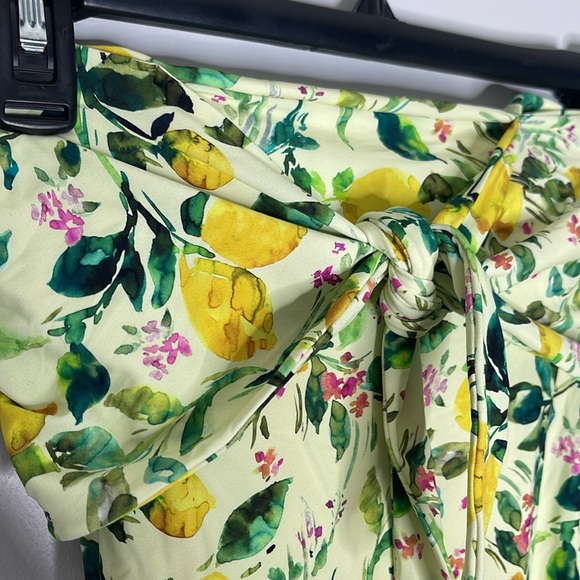 ANTHROPOLOGIE Lemon Print Tie Front One Piece Swimsuit Size Small - Picture 3 of 8